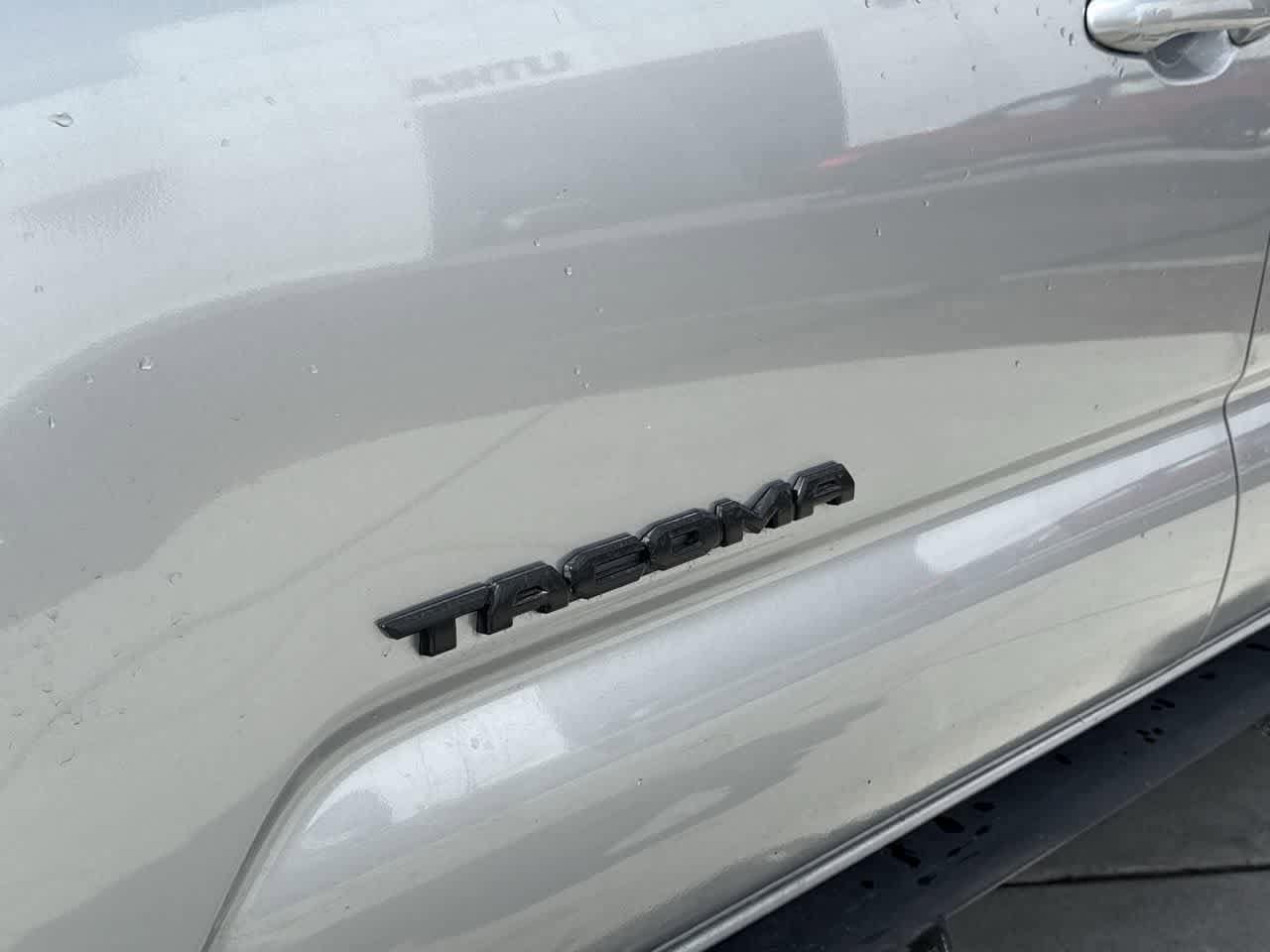 Thumbnail: 2022 Toyota Tacoma - 9