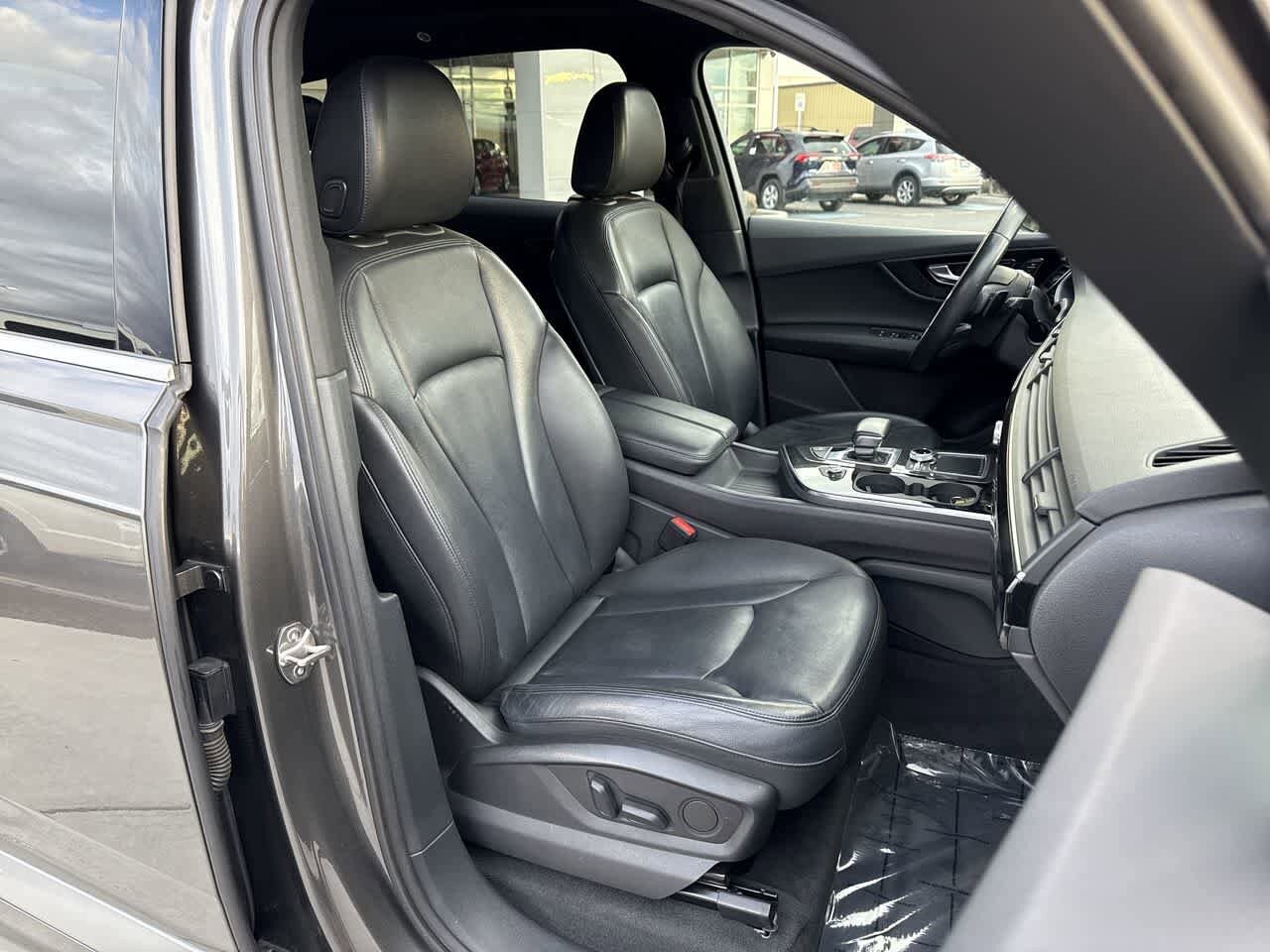 Thumbnail: 2019 Audi Q7 - 15