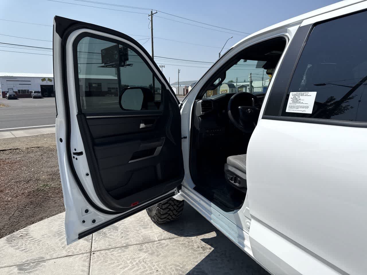2026 Toyota Tundra SR5 - Photo 10