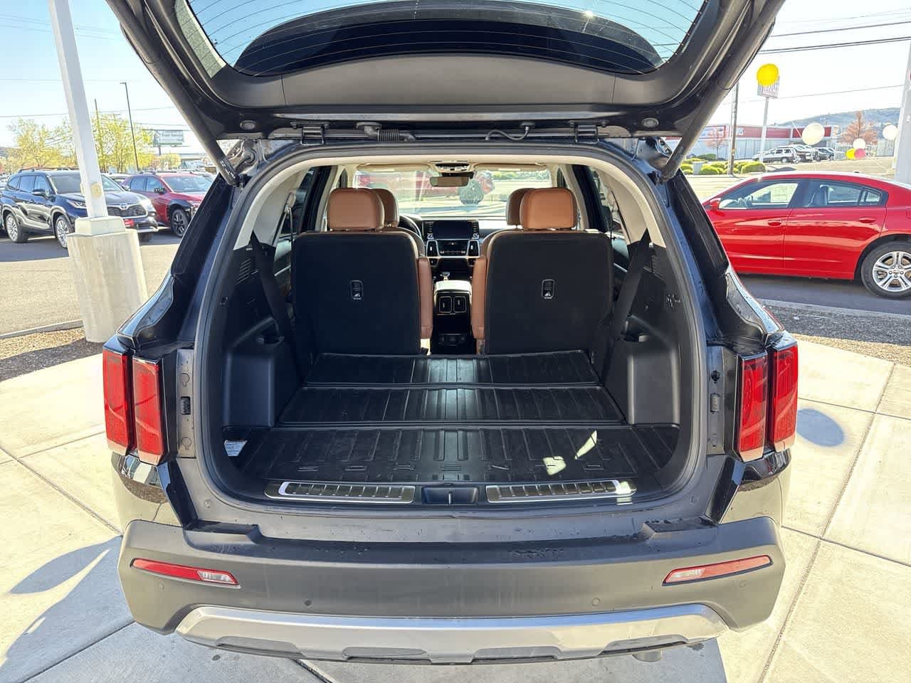 Thumbnail: 2023 Kia Sorento - 6