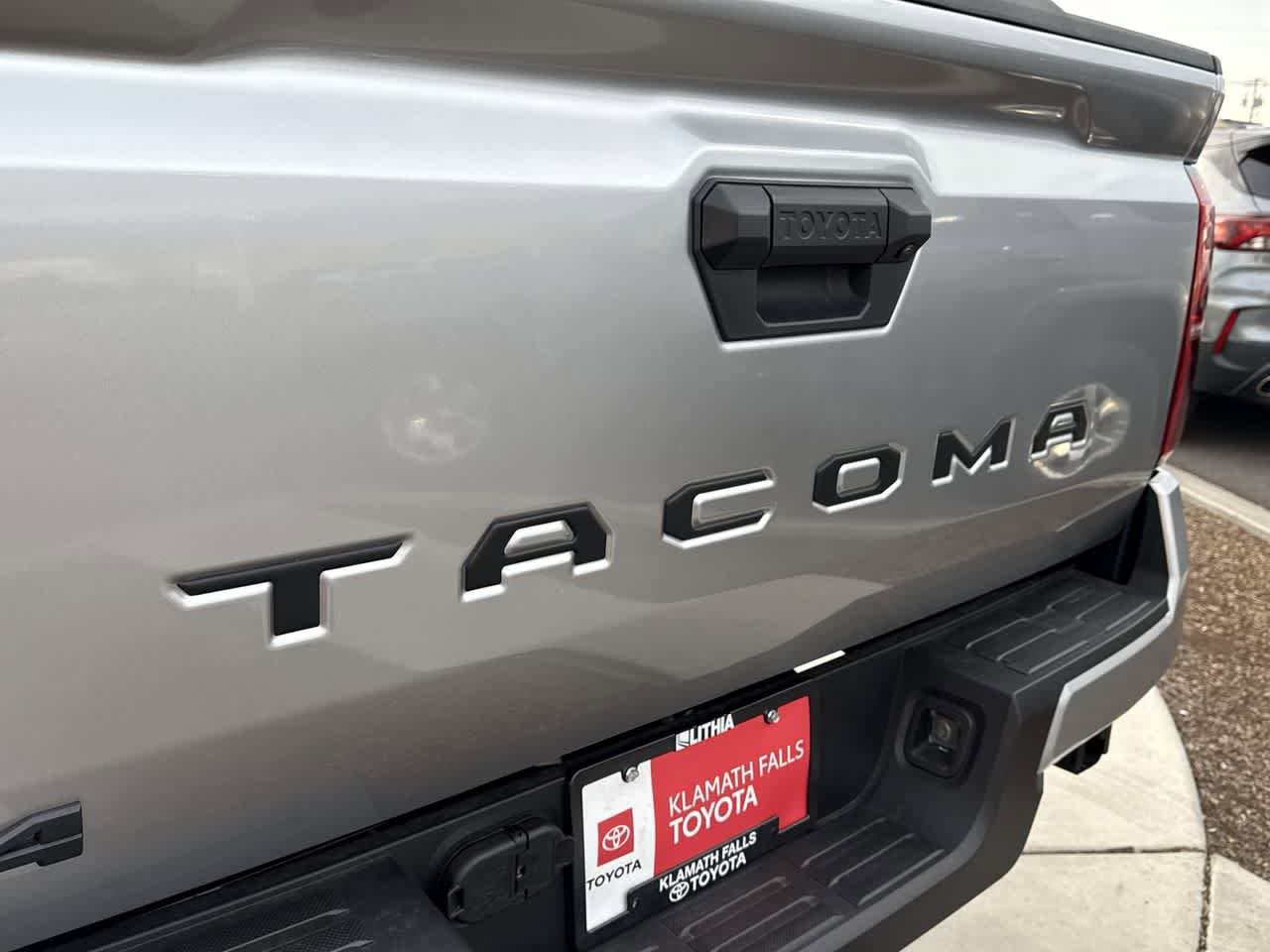 Thumbnail: 2025 Toyota Tacoma - 9