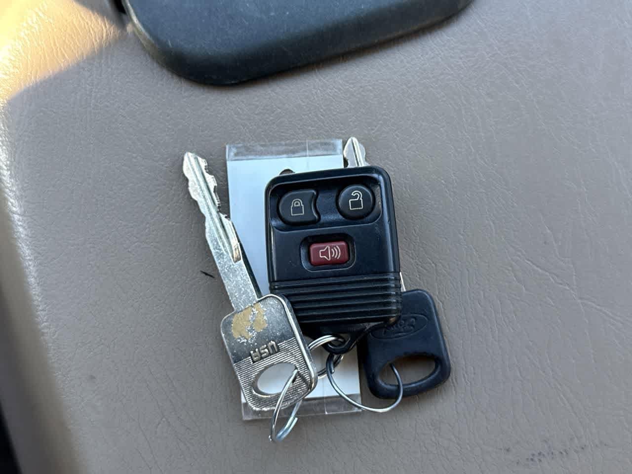 Thumbnail: 1999 Ford F-350 - 22