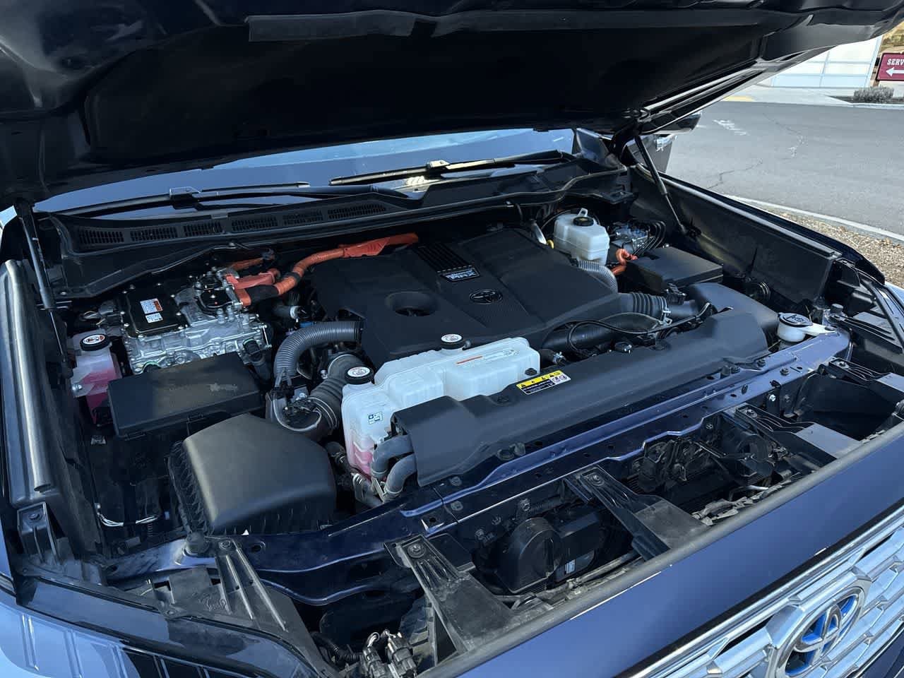 Thumbnail: 2023 Toyota Sequoia - 7