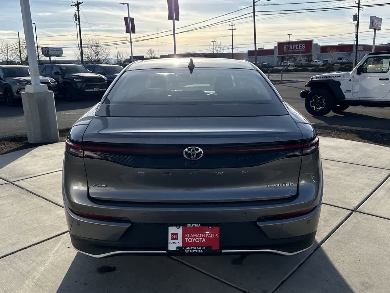 Thumbnail: 2023 Toyota Crown - 4