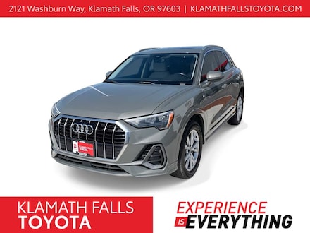 2021 Audi Q3 45 S line Premium