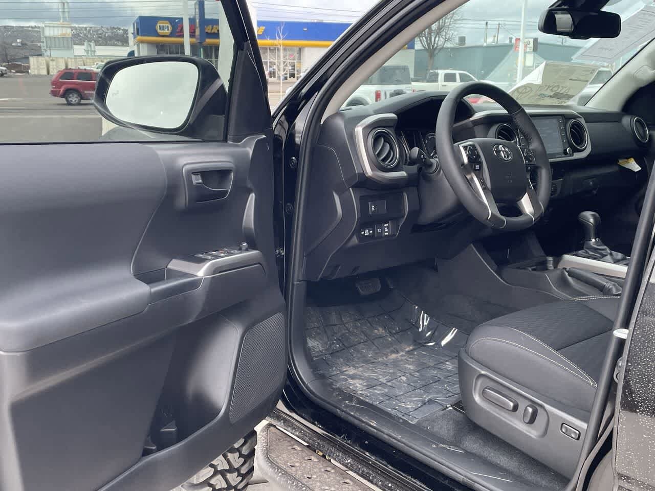 Thumbnail: 2023 Toyota Tacoma - 12