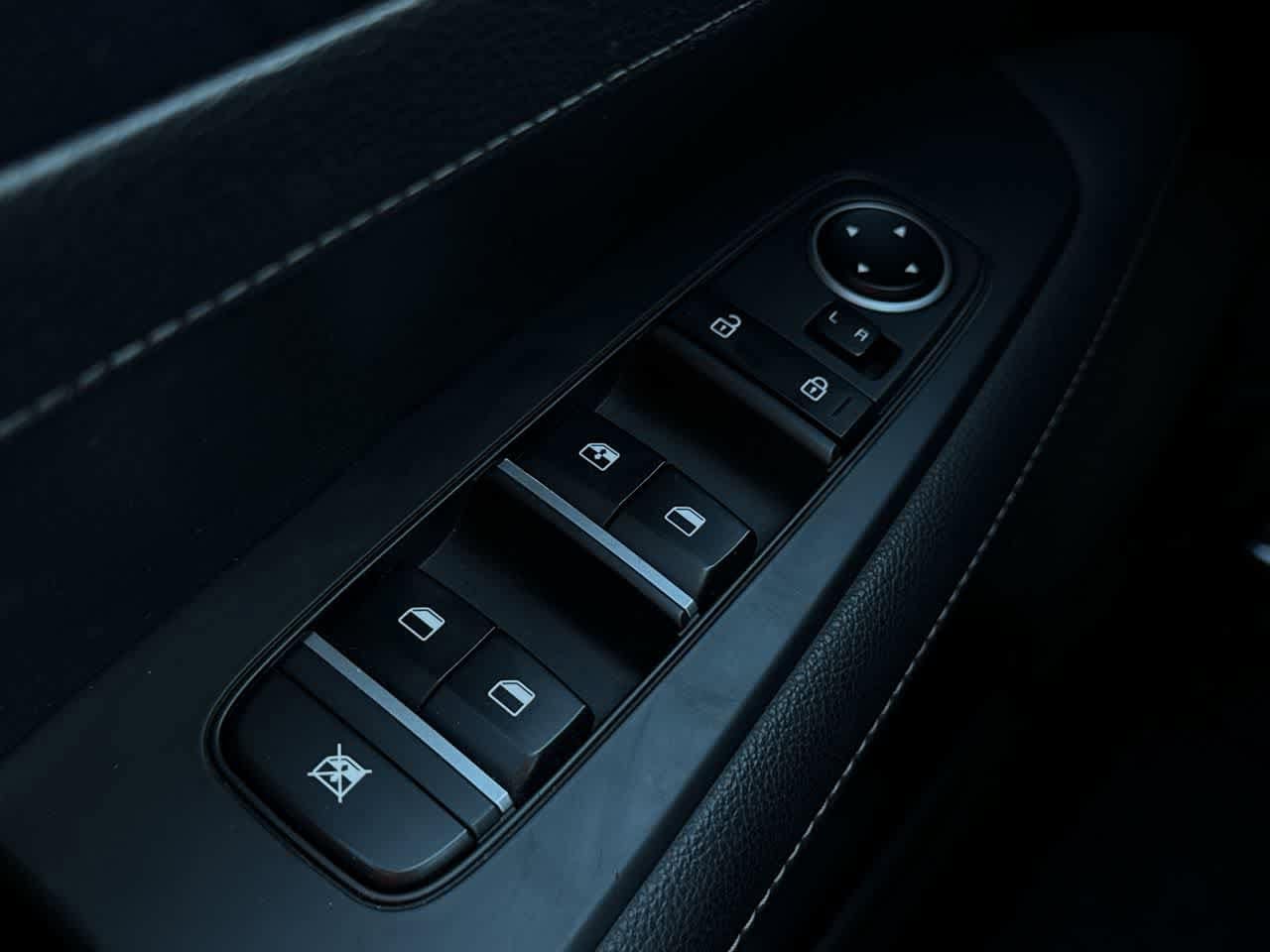 Thumbnail: 2023 Kia Forte - 22