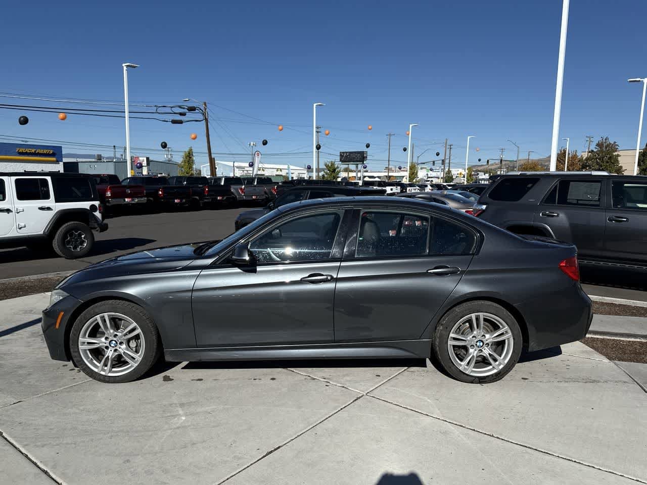 Thumbnail: 2015 BMW 3 Series - 2