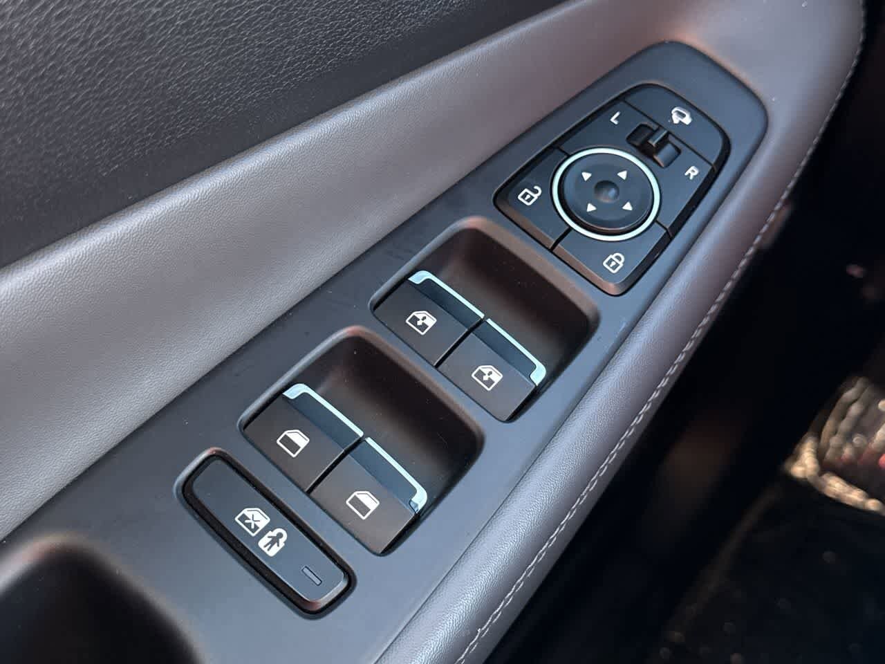 Thumbnail: 2023 Hyundai Santa Fe - 22