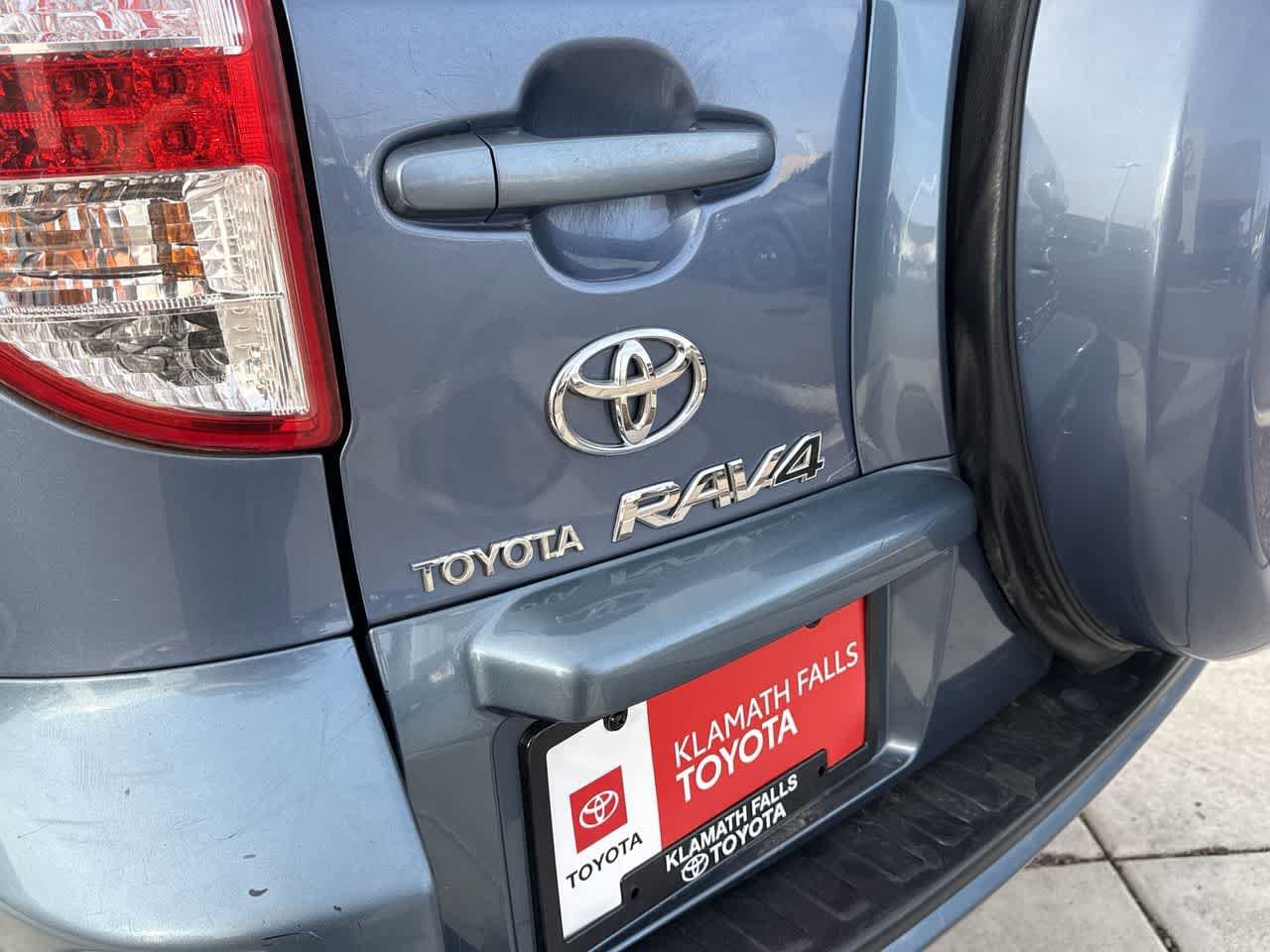 Thumbnail: 2010 Toyota RAV4 - 9