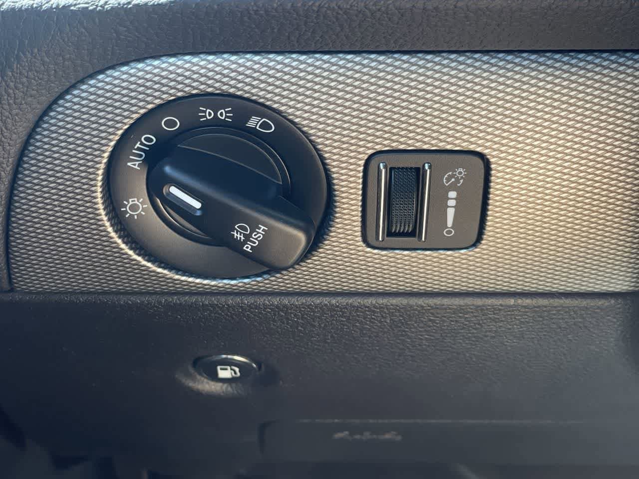 Thumbnail: 2019 Dodge Durango - 22