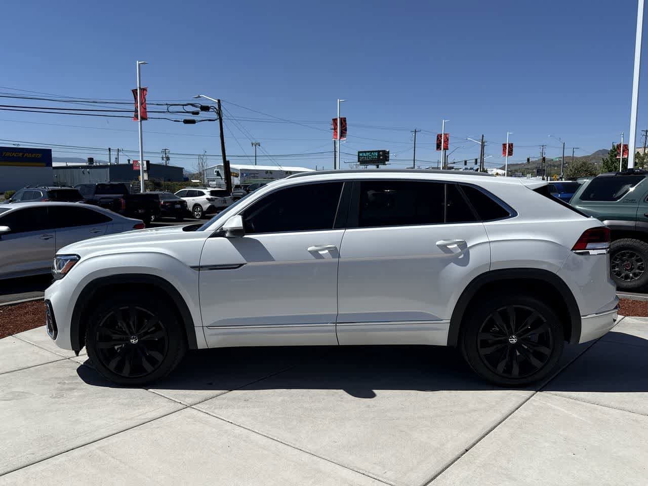 Thumbnail: 2021 Volkswagen Atlas - 2
