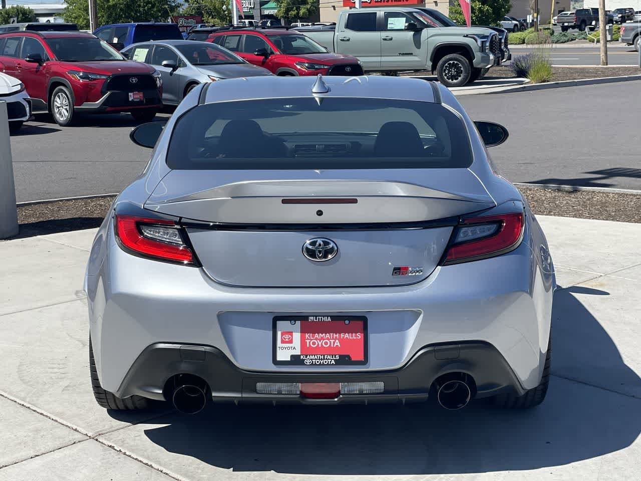 Thumbnail: 2025 Toyota GR86 - 4