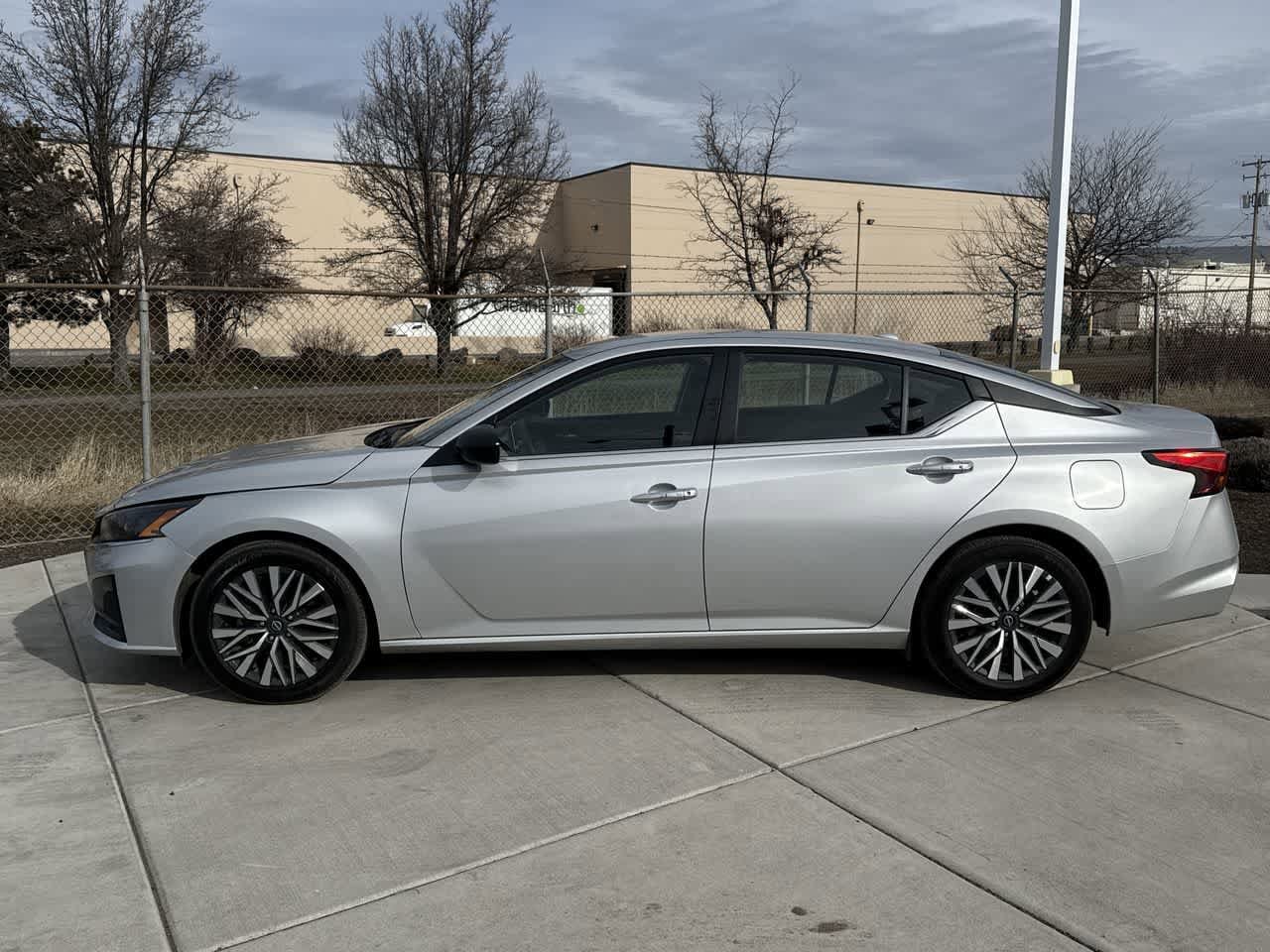 Thumbnail: 2024 Nissan Altima - 2