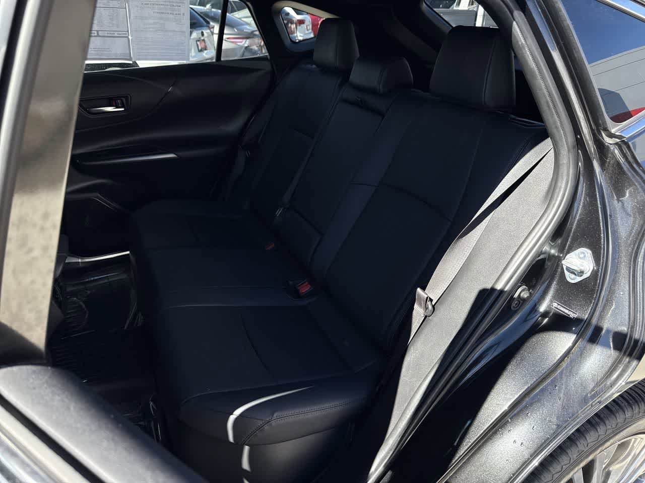 Thumbnail: 2021 Toyota Venza - 13