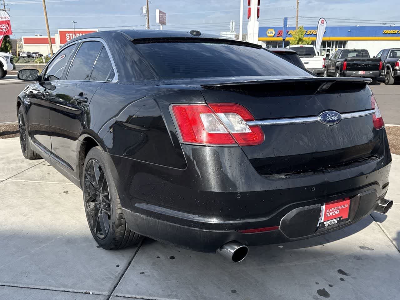Thumbnail: 2010 Ford Taurus - 5