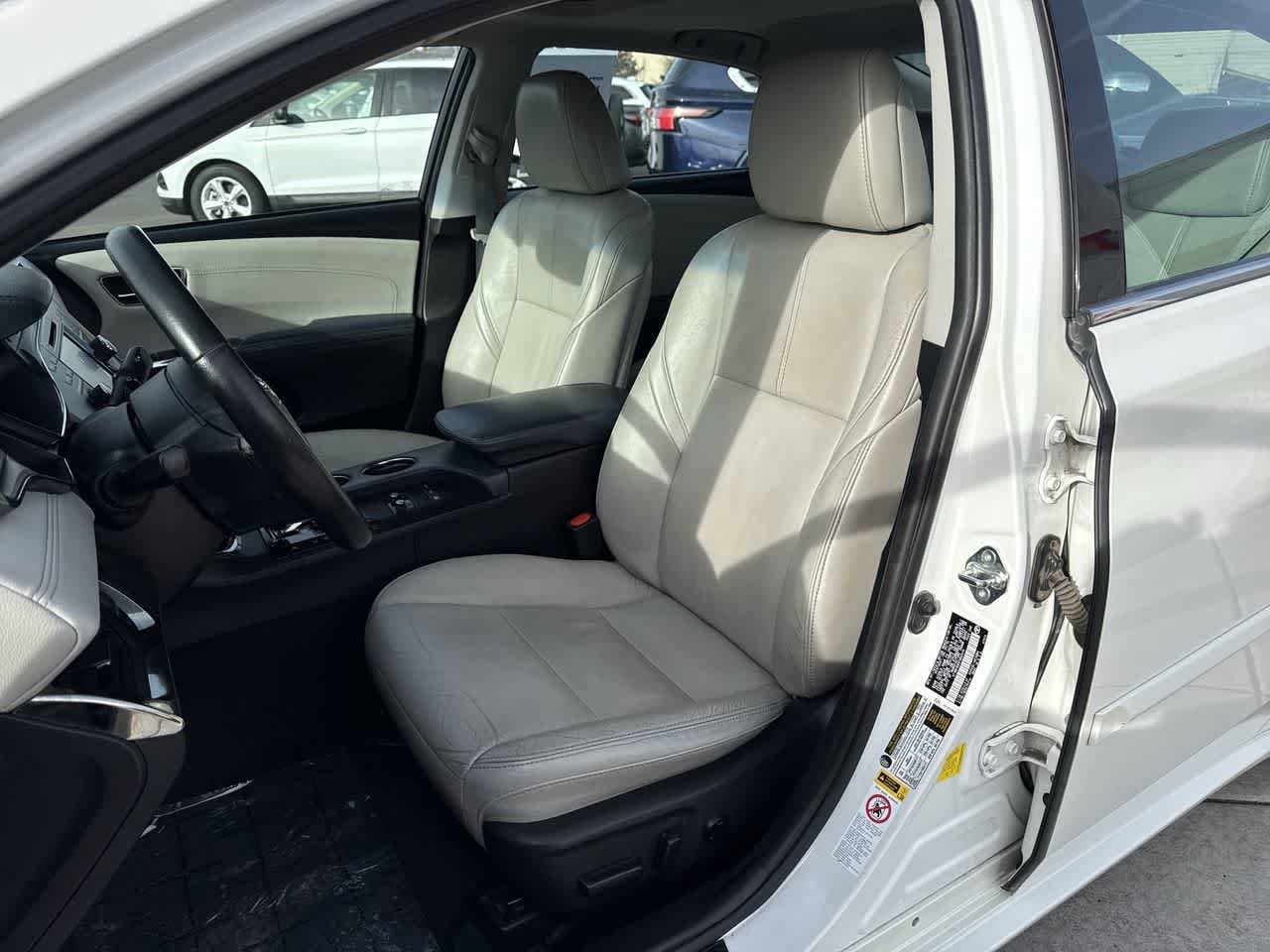 Thumbnail: 2015 Toyota Avalon - 11