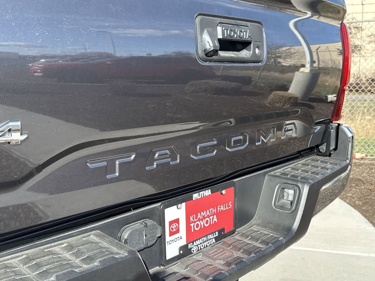 Thumbnail: 2023 Toyota Tacoma - 9