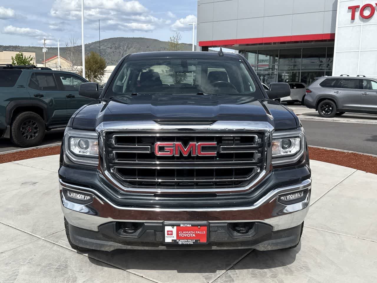 Thumbnail: 2018 GMC Sierra 1500 - 3