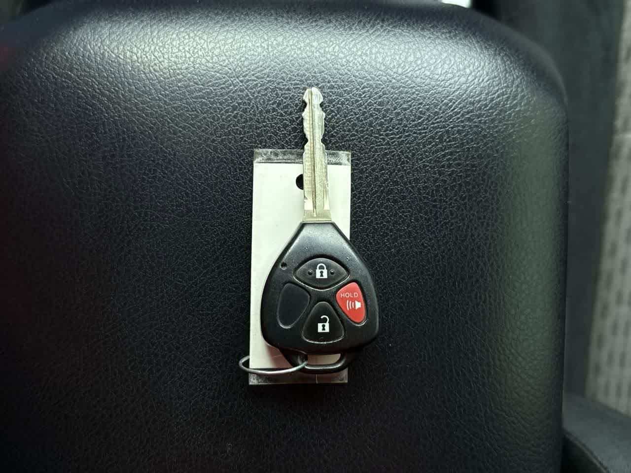 Thumbnail: 2016 Toyota 4Runner - 23