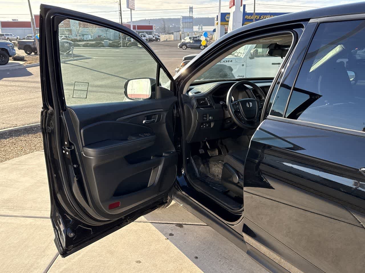 Thumbnail: 2023 Honda Ridgeline - 10