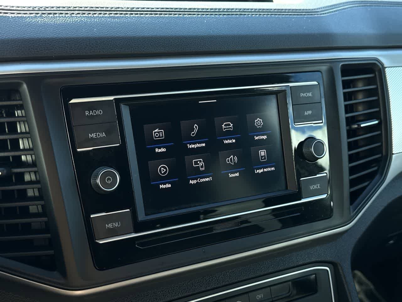 Thumbnail: 2020 Volkswagen Atlas - 18