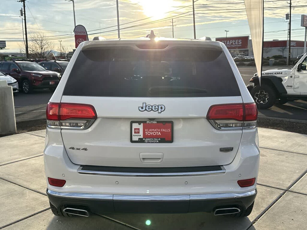 Used 2017 Jeep Grand Cherokee Summit 4x4 SUV