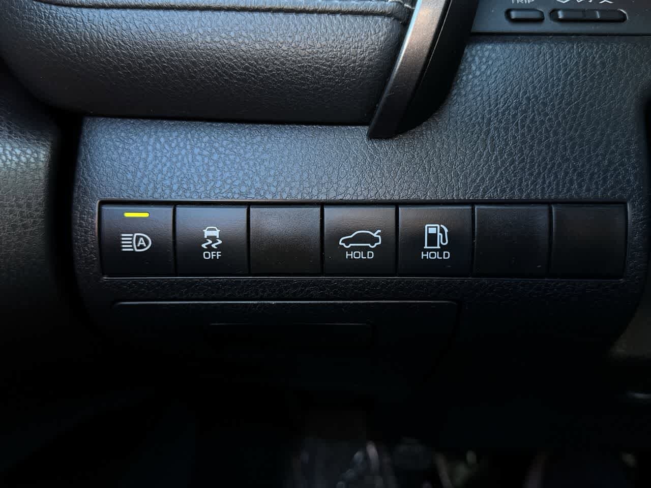 Thumbnail: 2021 Toyota Camry - 21