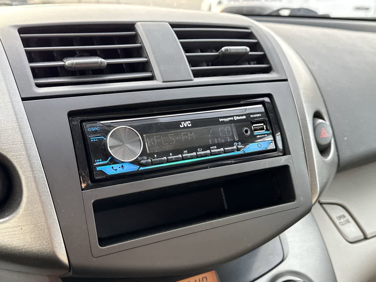 Thumbnail: 2010 Toyota RAV4 - 19