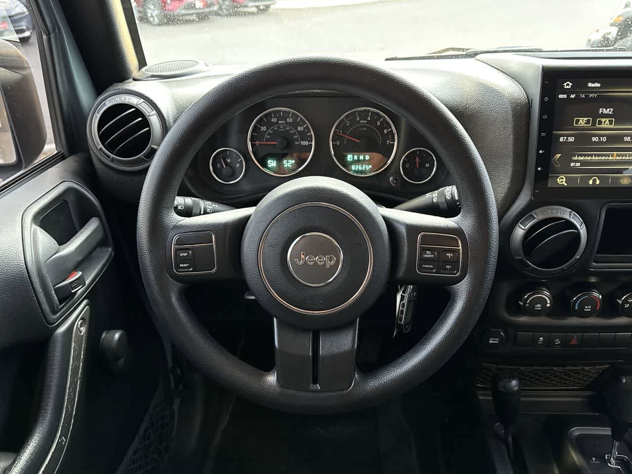 Thumbnail: 2015 Jeep Wrangler - 16