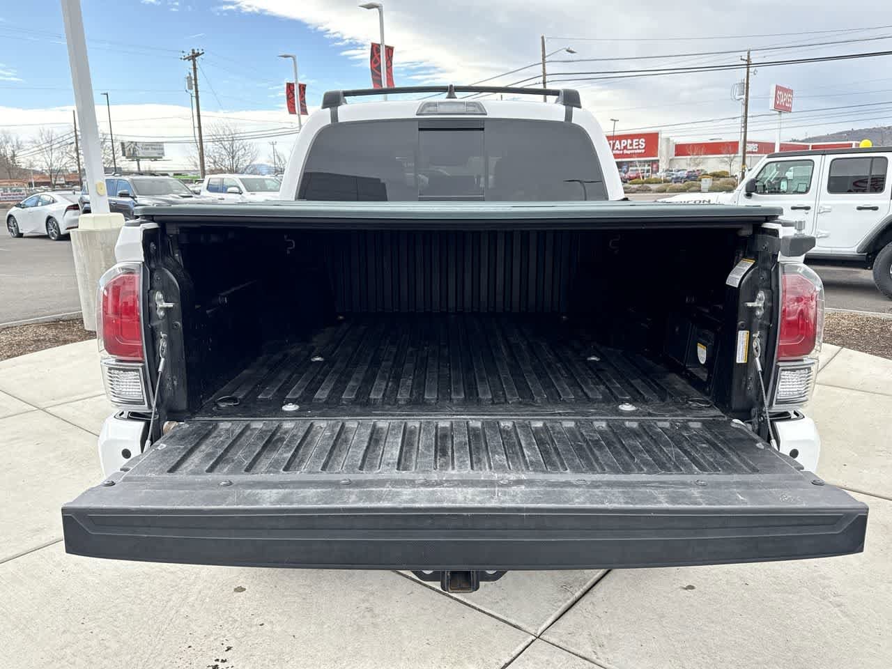 Thumbnail: 2020 Toyota Tacoma - 6