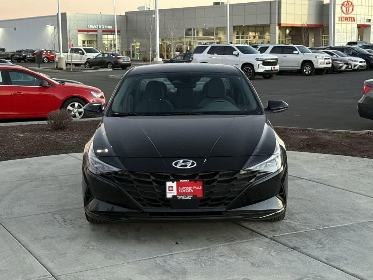 Thumbnail: 2023 Hyundai Elantra - 3