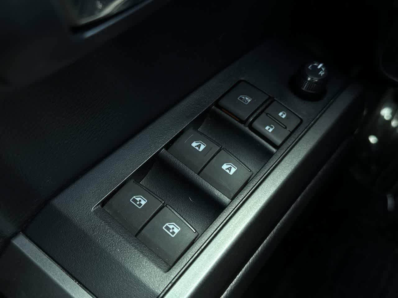 Thumbnail: 2022 Toyota Tacoma - 22