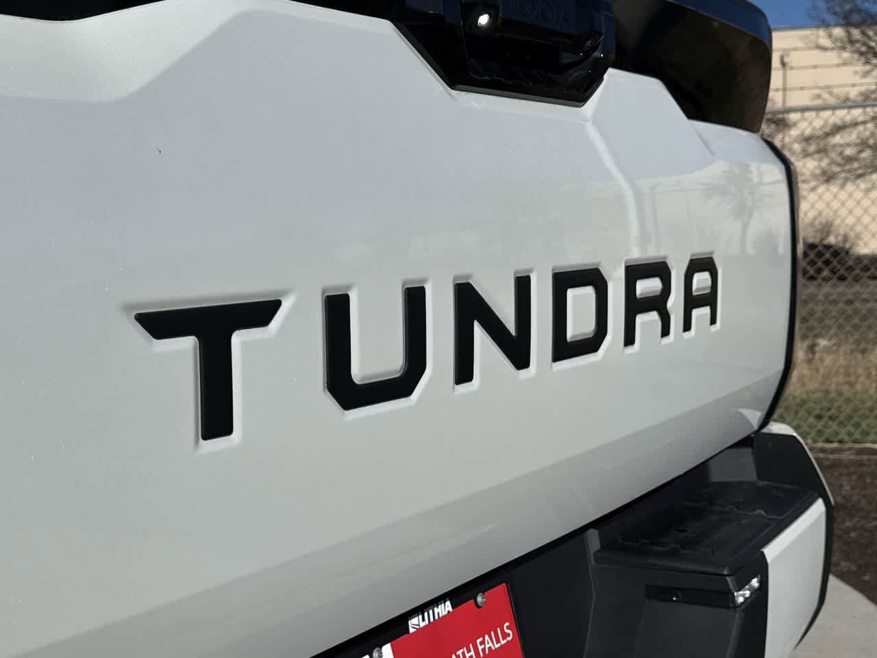 Thumbnail: 2024 Toyota Tundra - 9