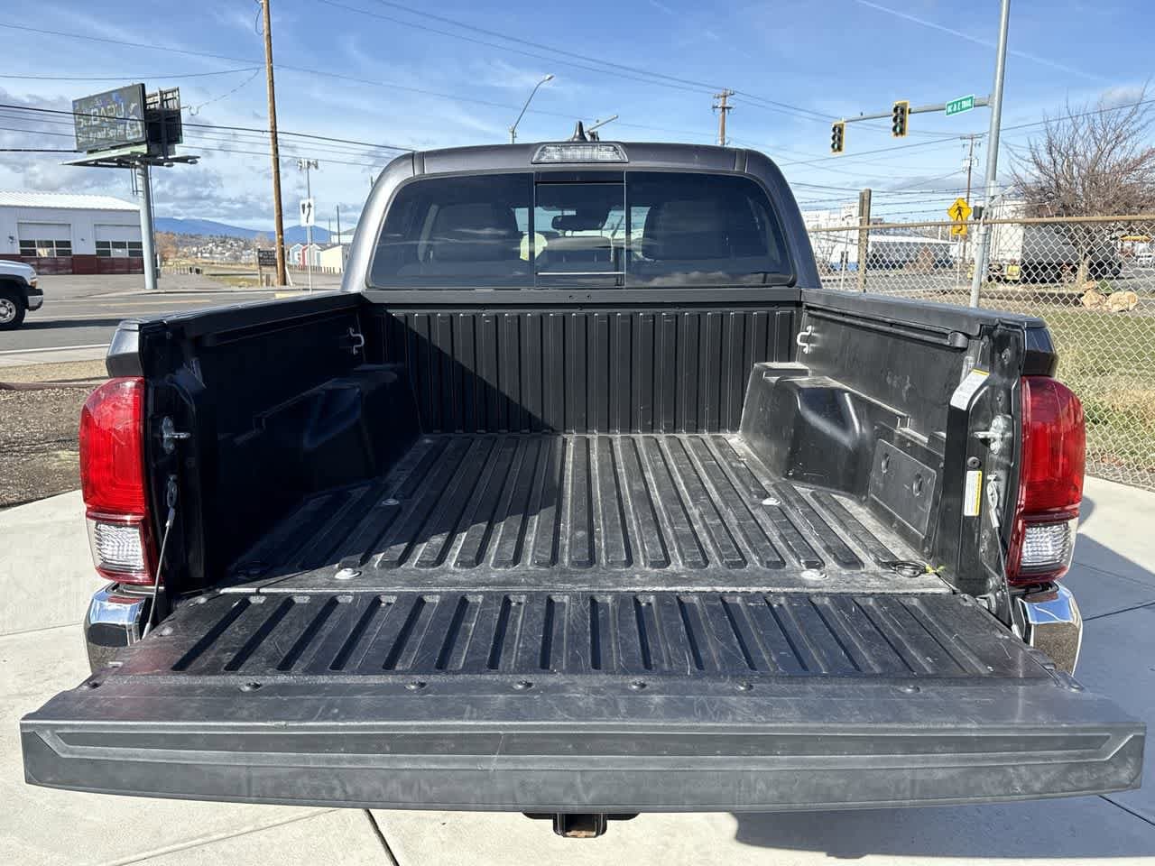 Thumbnail: 2023 Toyota Tacoma - 6