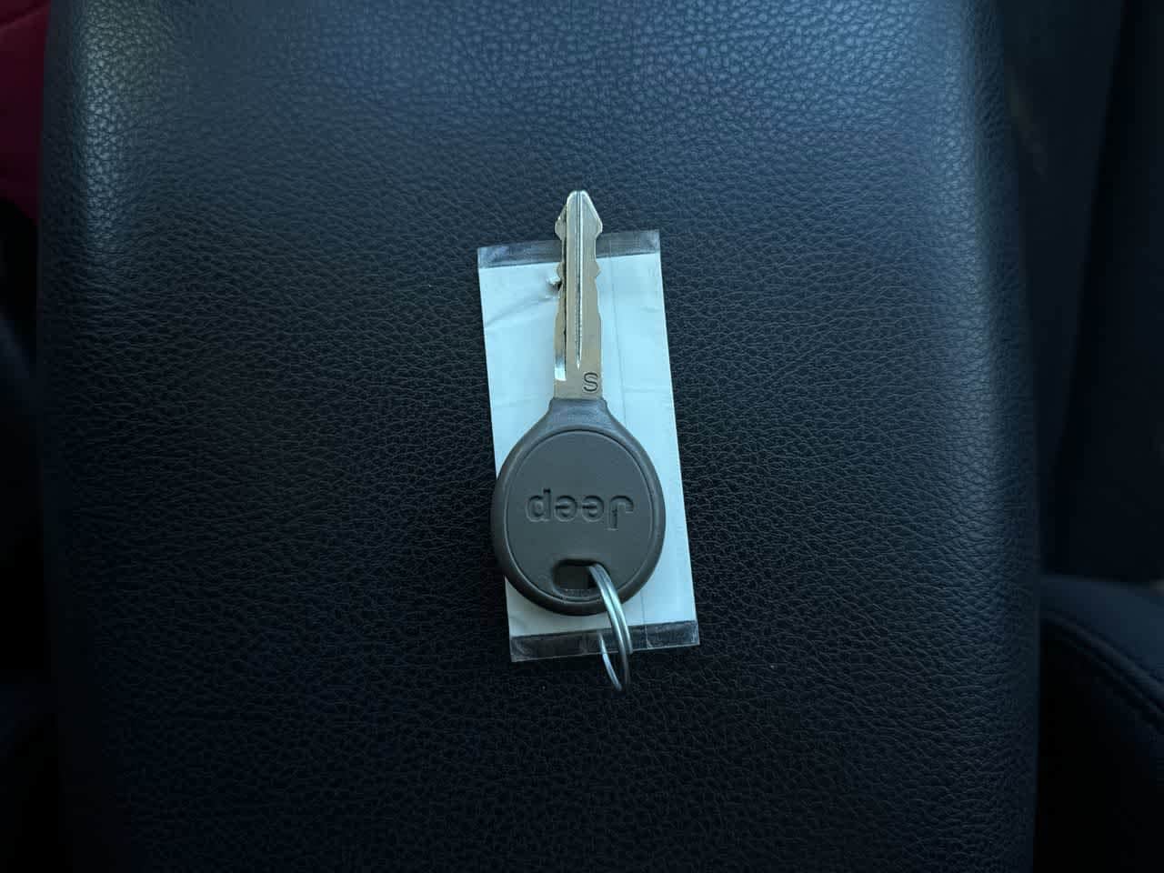 Thumbnail: 2018 Jeep Wrangler - 21