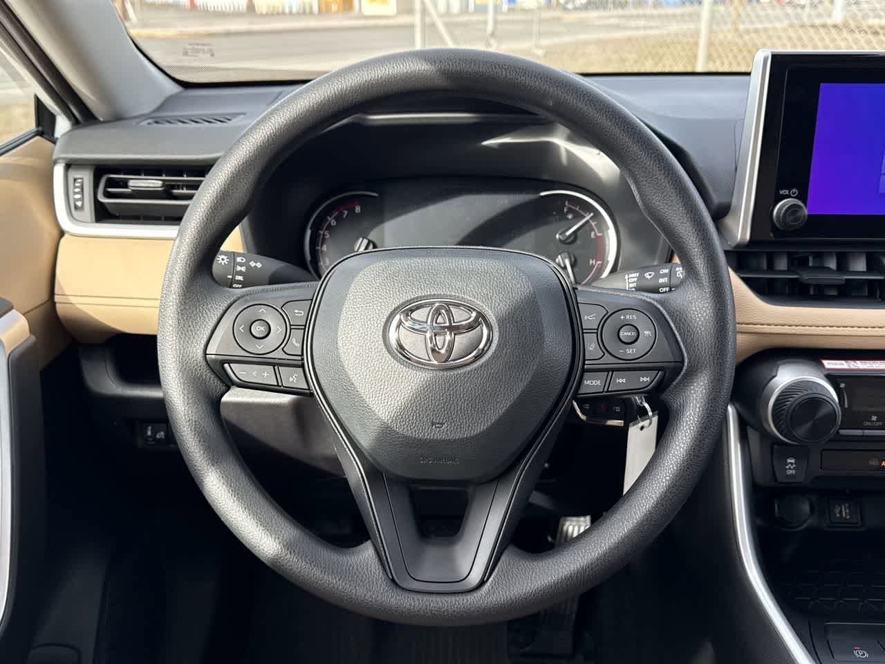 Thumbnail: 2025 Toyota RAV4 - 16