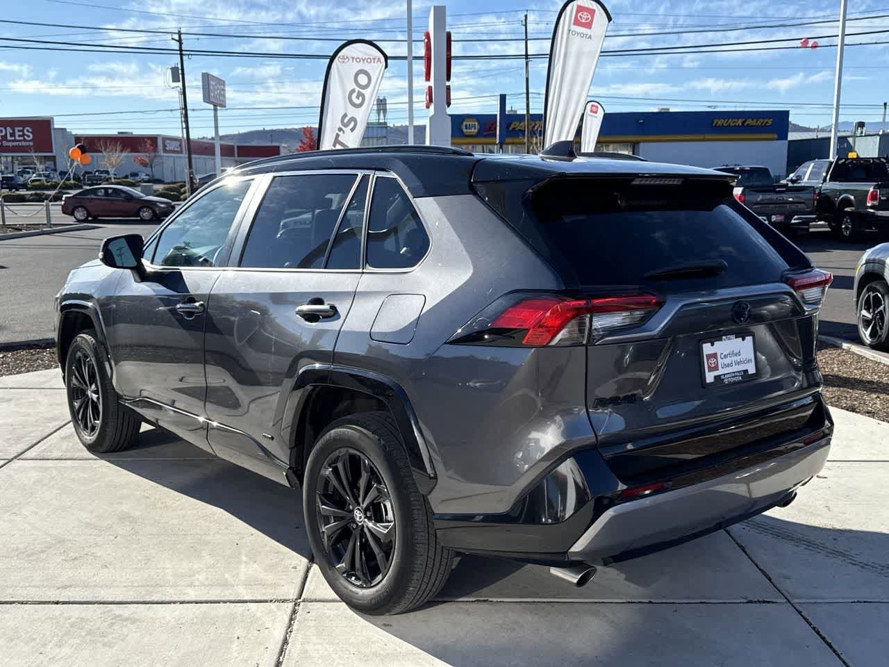 Thumbnail: 2022 Toyota RAV4 - 5