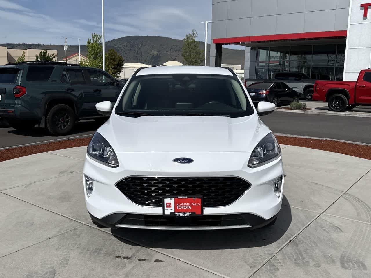 Thumbnail: 2020 Ford Escape - 3