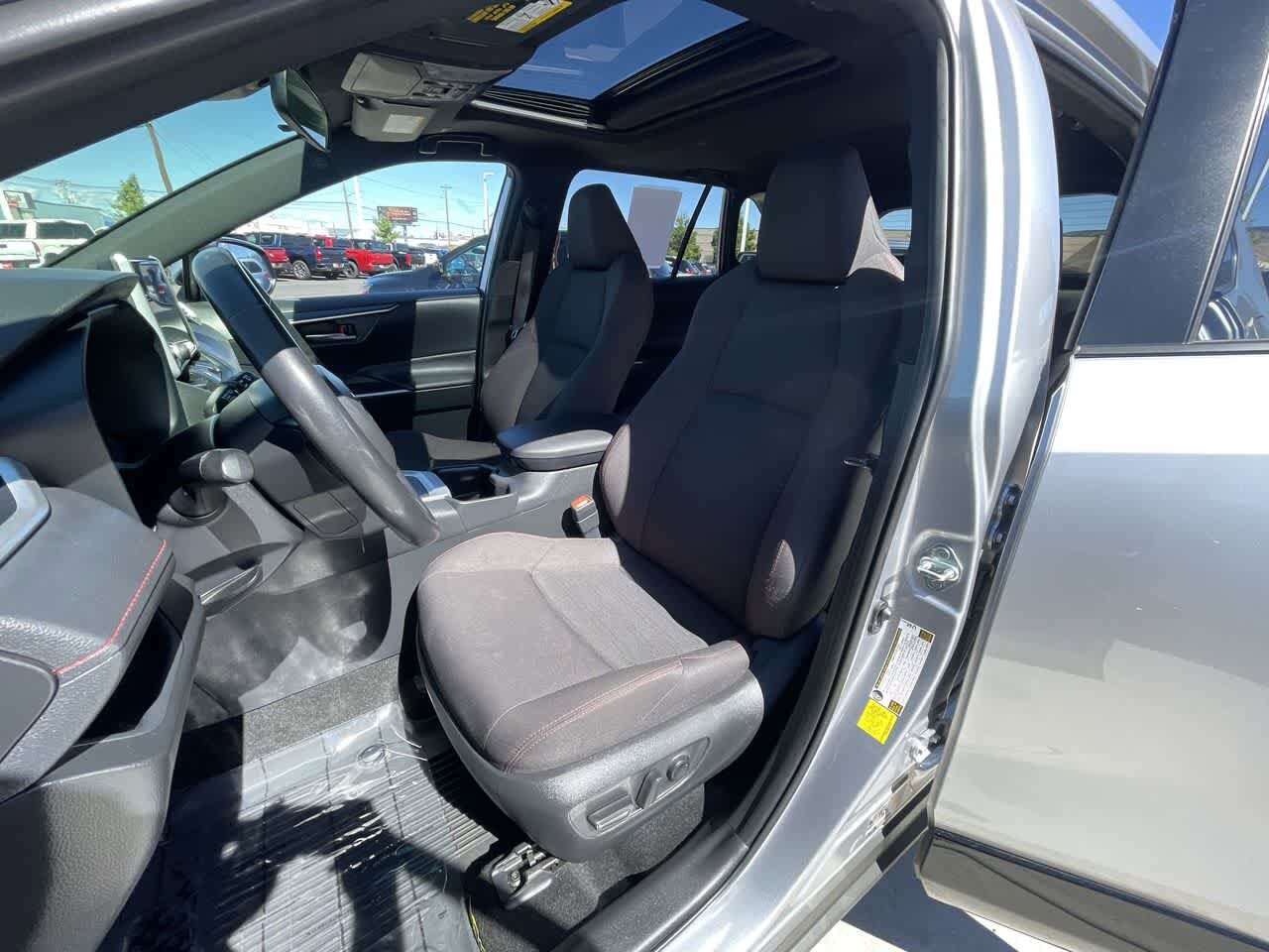 Thumbnail: 2023 Toyota RAV4 - 11