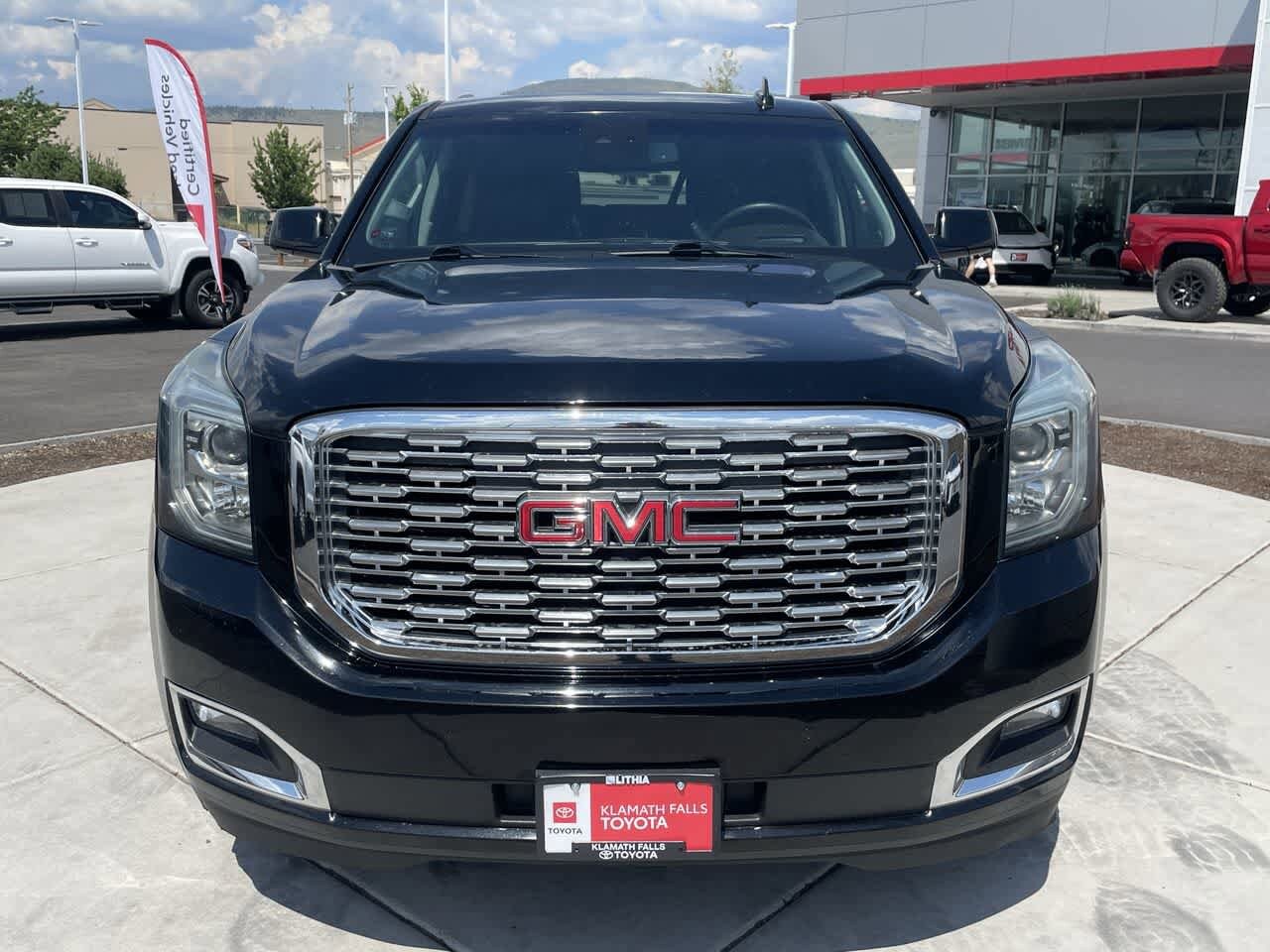 Thumbnail: 2019 GMC Yukon XL - 3