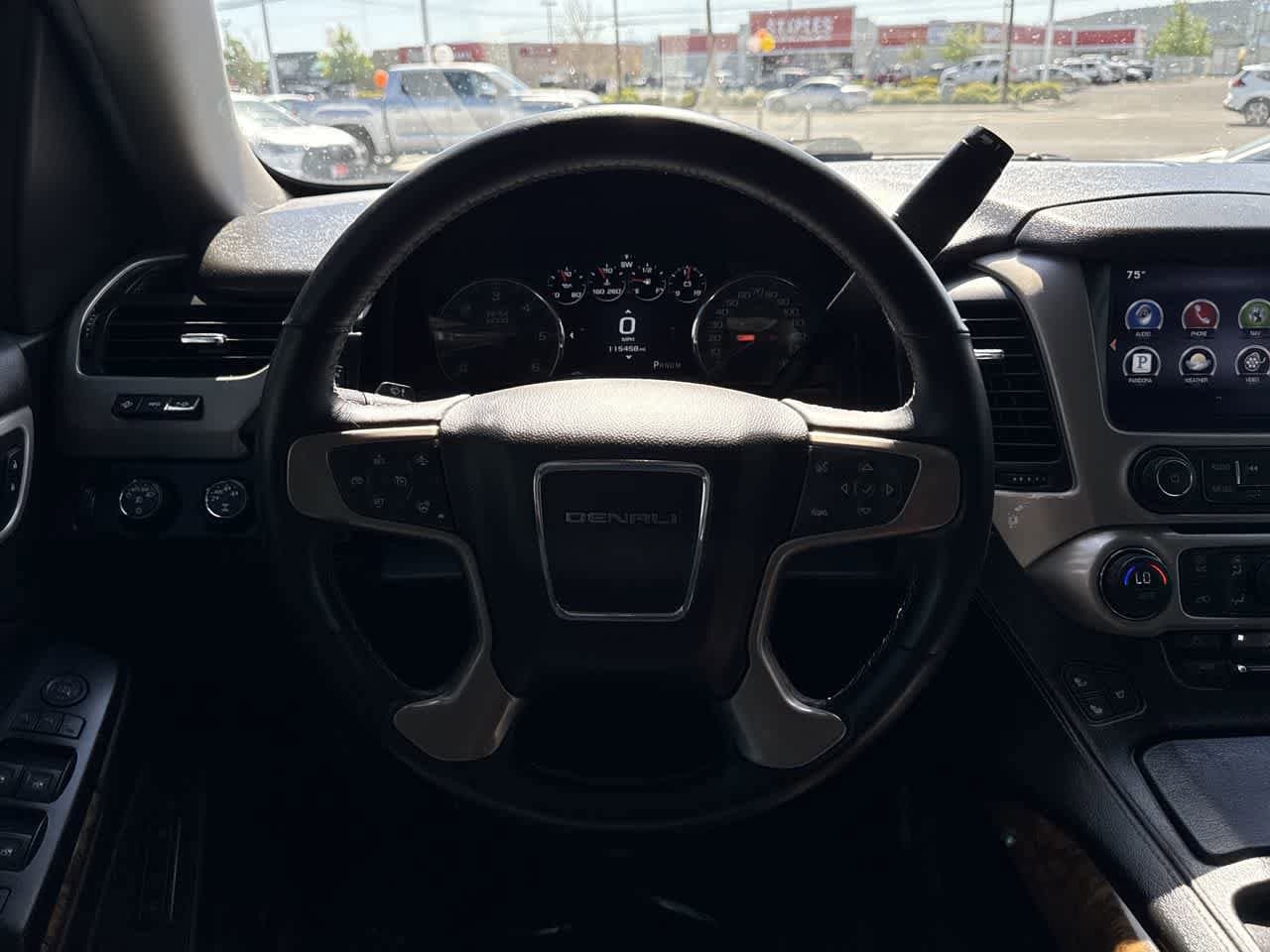 Thumbnail: 2015 GMC Yukon - 17