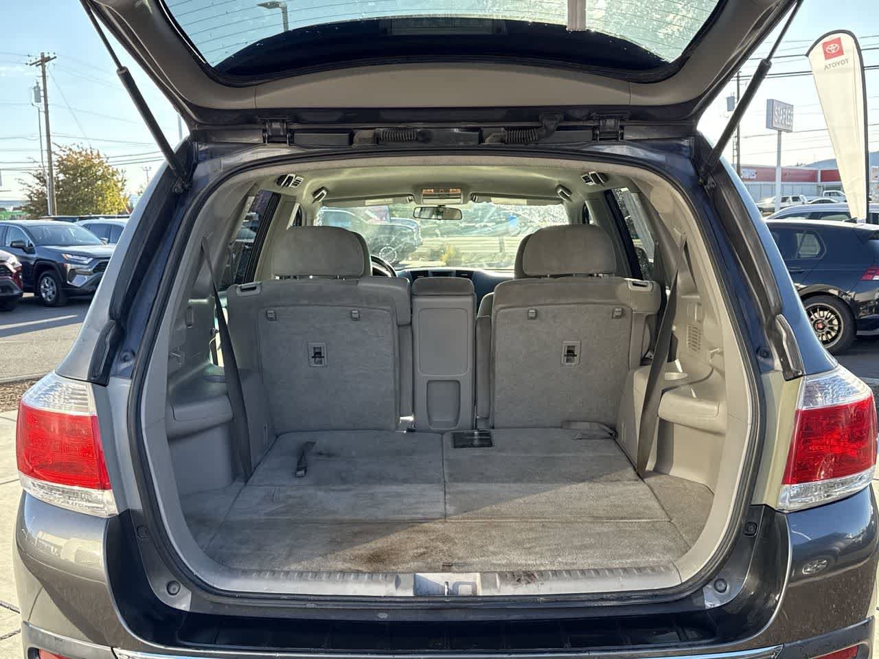 Thumbnail: 2012 Toyota Highlander - 6