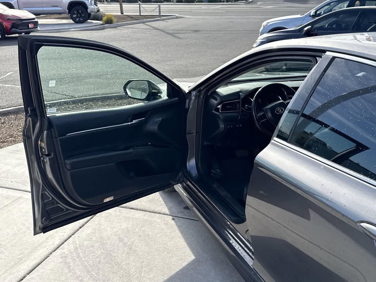 Thumbnail: 2020 Toyota Camry - 10