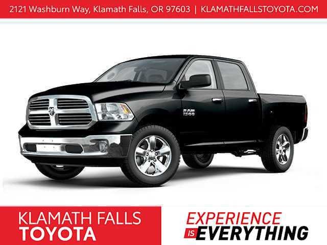 2017 RAM 1500 Big Horn 4x4 Crew Cab 5'7's photo