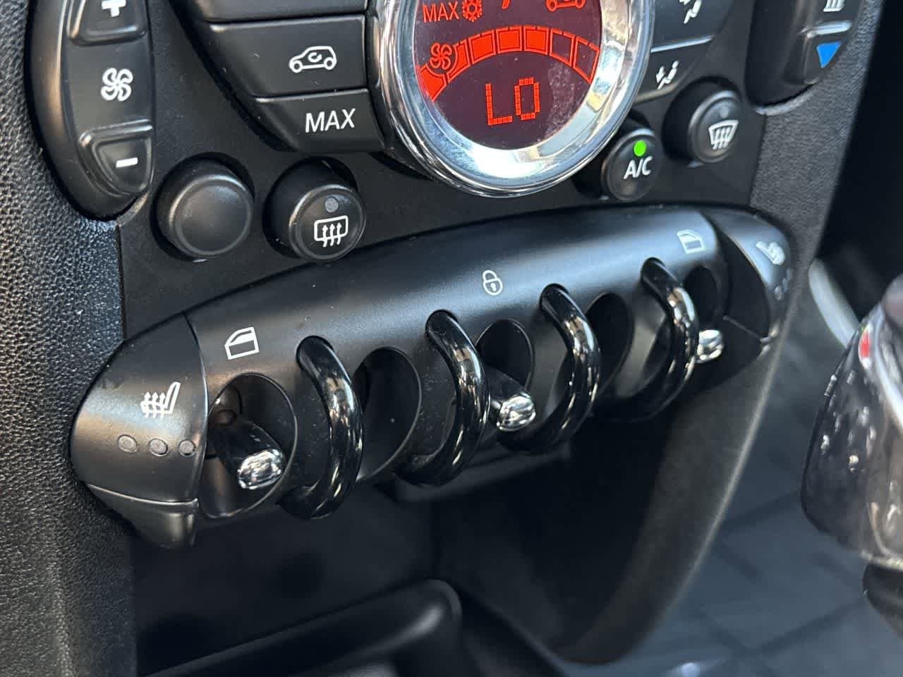 Thumbnail: 2013 MINI Cooper Hardtop - 20