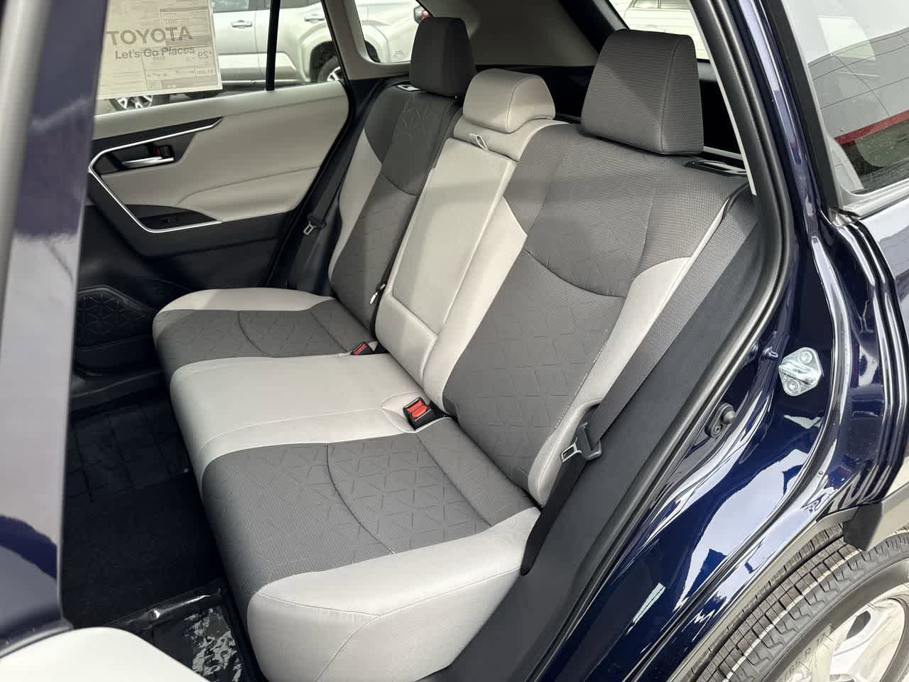 Thumbnail: 2025 Toyota RAV4 - 12