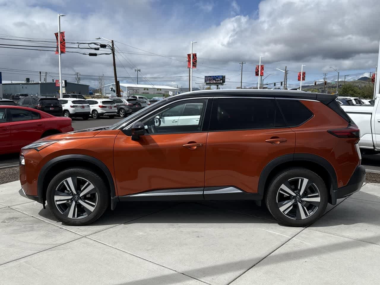 Thumbnail: 2023 Nissan Rogue - 2