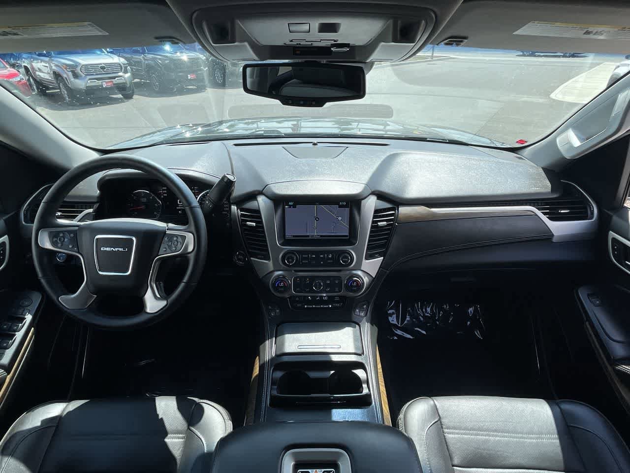 Thumbnail: 2019 GMC Yukon XL - 16