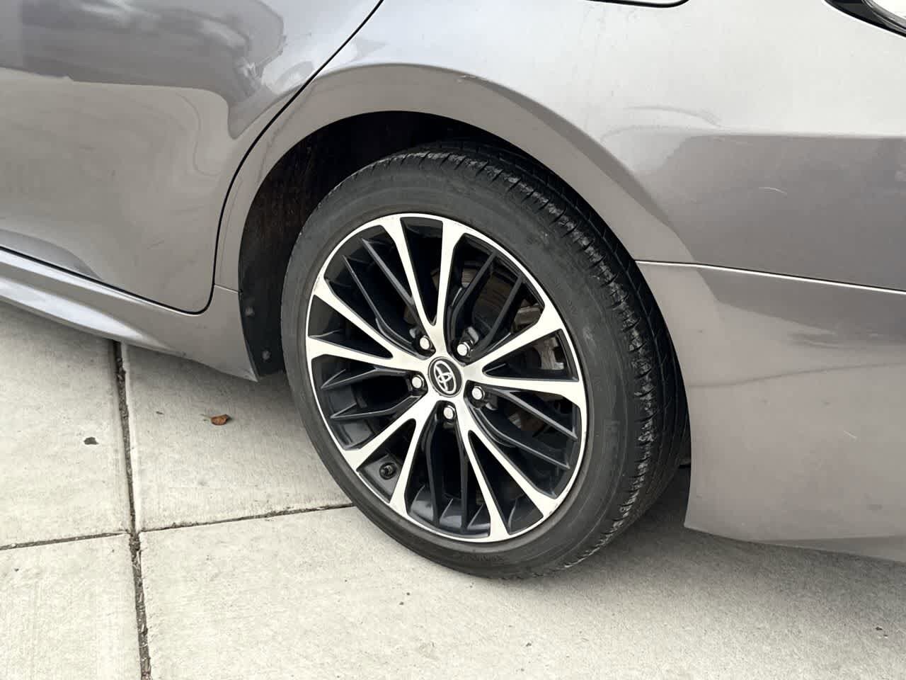 Thumbnail: 2019 Toyota Camry - 8